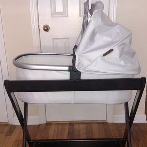 Beautiful “Detachable” Baby Bassinet